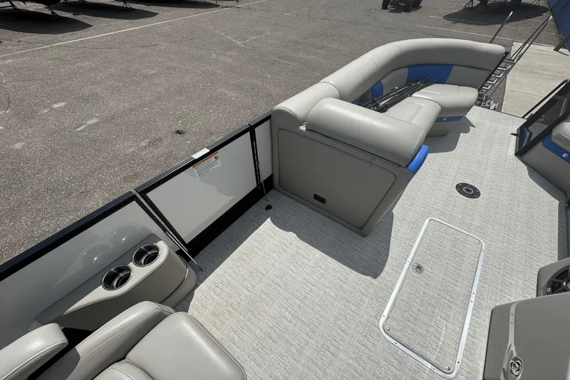 Slide: The Image of South Bay 525RS ARCH 2020 - 20