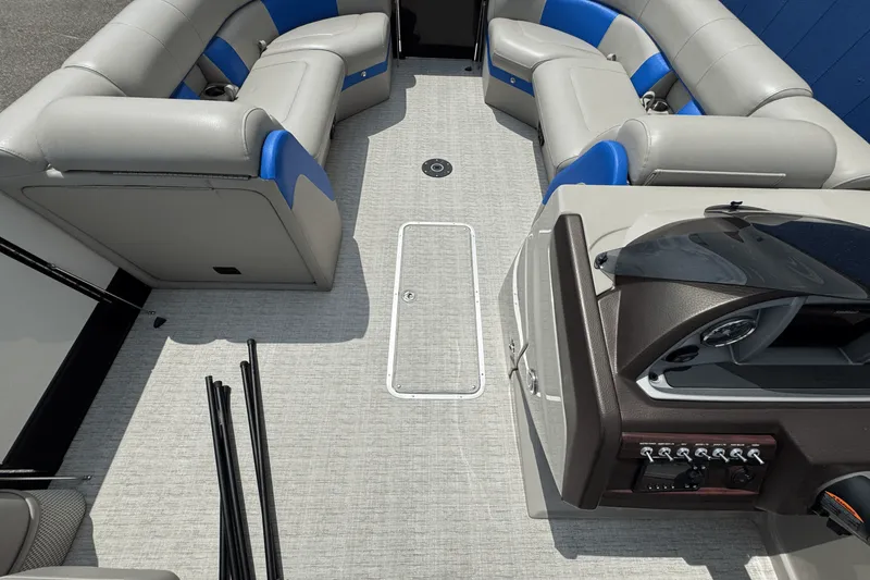 Slide: The Image of South Bay 525RS ARCH 2020 - 23