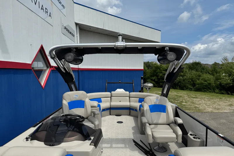 Slide: The Image of South Bay 525RS ARCH 2020 - 33