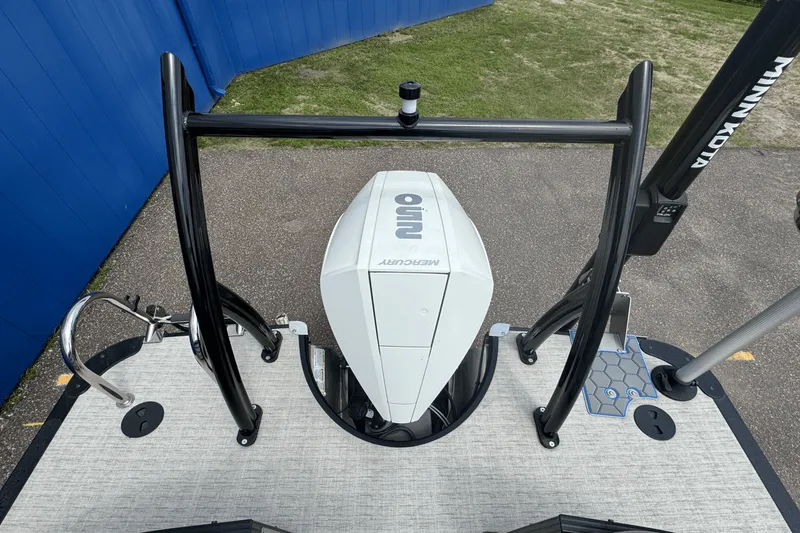 Slide: The Image of South Bay 525RS ARCH 2020 - 9