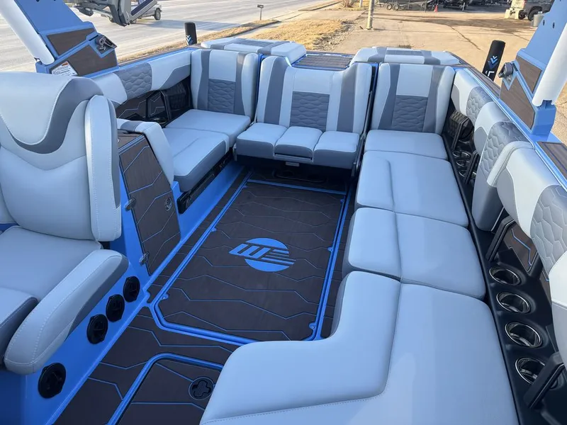 Slide: The Image of Malibu 24 MXZ 2026 - 11
