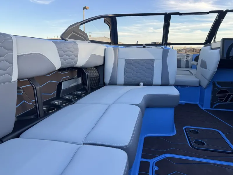 Slide: The Image of Malibu 24 MXZ 2026 - 7