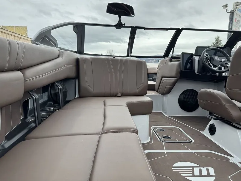 Slide: The Image of Malibu 22 LSV 2026 - 9