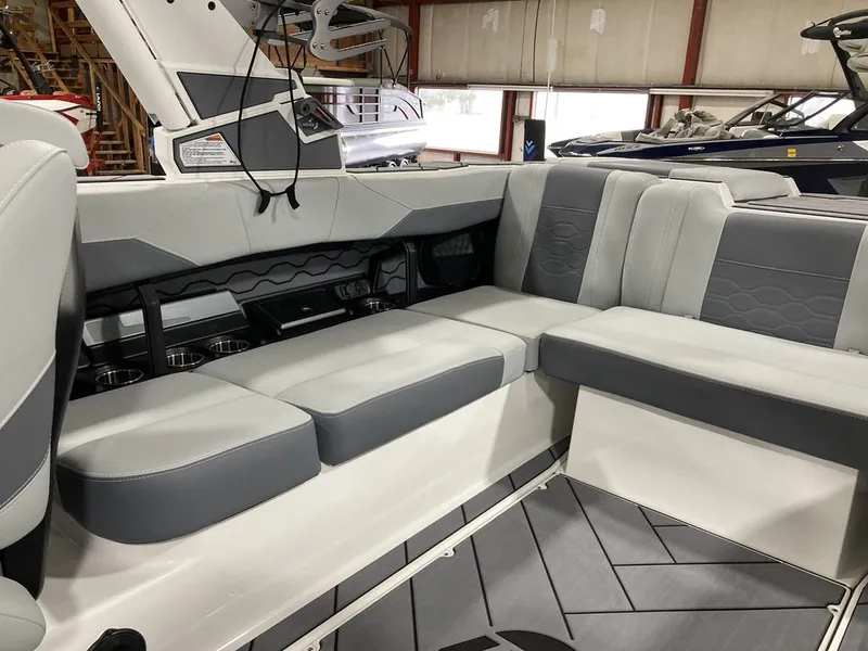 Slide: The Image of Malibu 23 LSV 2026 - 7