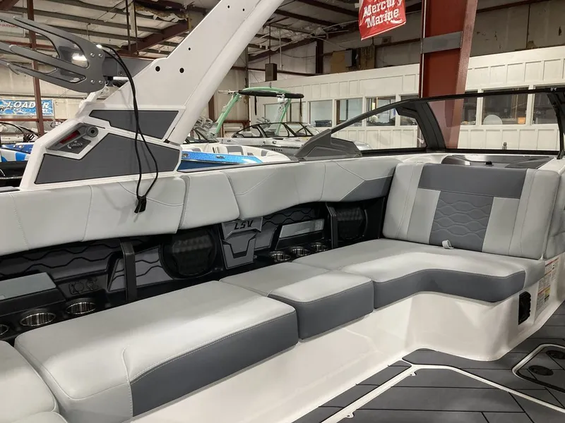Slide: The Image of Malibu 23 LSV 2026 - 5