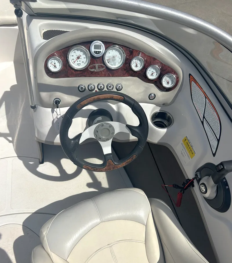 Slide: The Image of Tahoe Q5i 2012 - 4