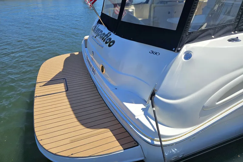 Slide: The Image of Sea Ray 380 Sundancer 2003 - 12