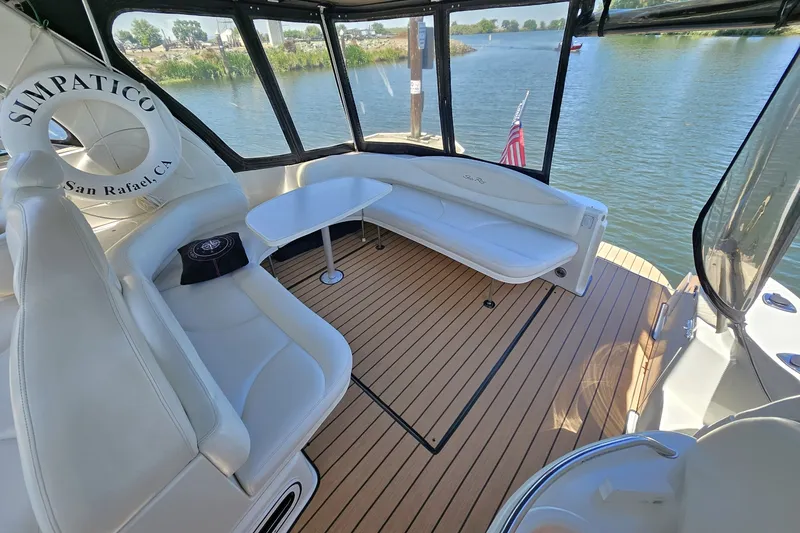 Slide: The Image of Sea Ray 380 Sundancer 2003 - 14