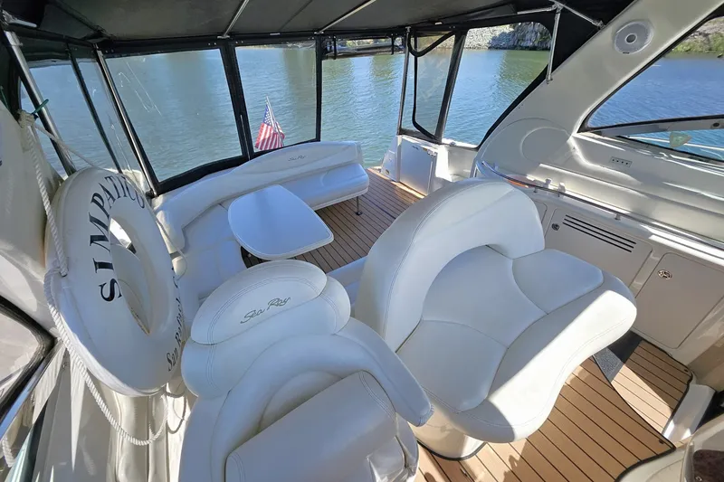 Slide: The Image of Sea Ray 380 Sundancer 2003 - 17