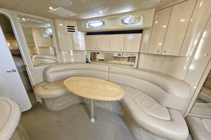 Slide: The Image of Sea Ray 380 Sundancer 2003 - 30