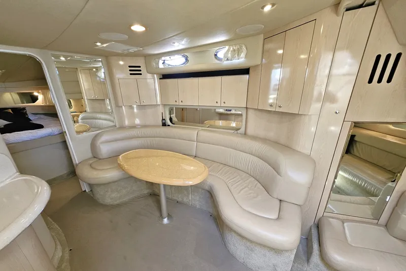 Slide: The Image of Sea Ray 380 Sundancer 2003 - 31