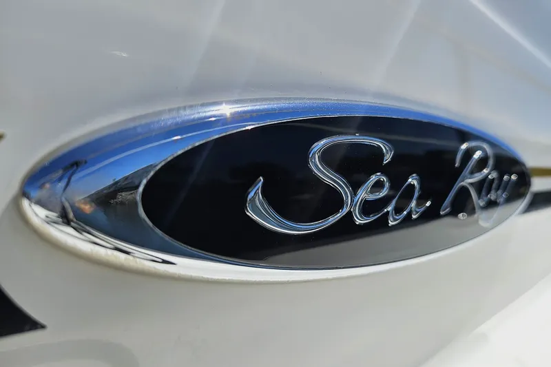 Slide: The Image of Sea Ray 380 Sundancer 2003 - 38