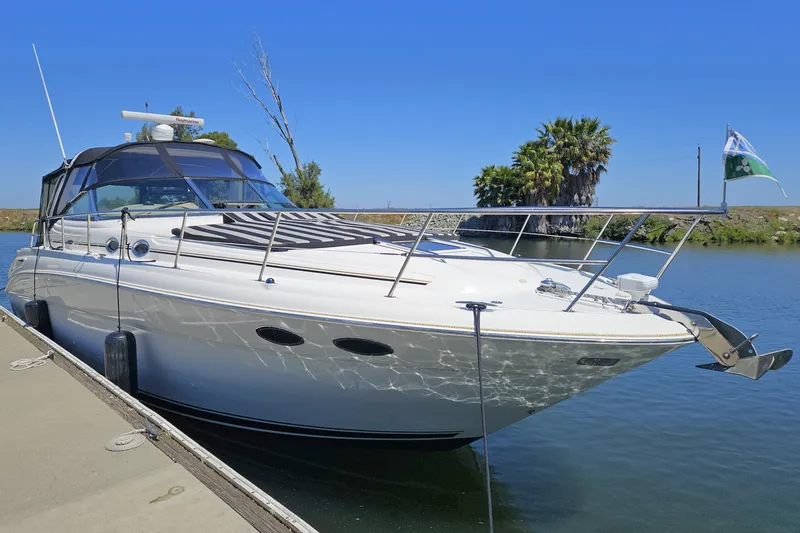 Slide: The Image of Sea Ray 380 Sundancer 2003 - 6