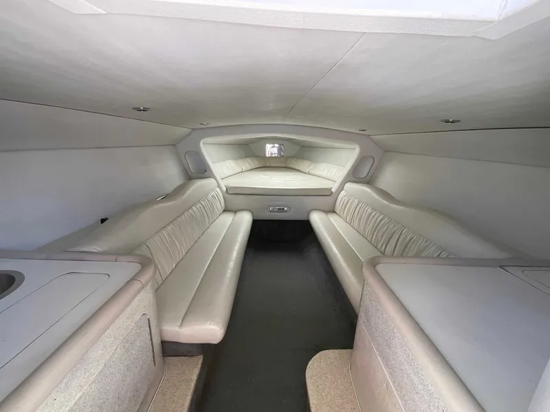 Slide: The Image of Wellcraft 33 Scarab AVS 2001 - 37