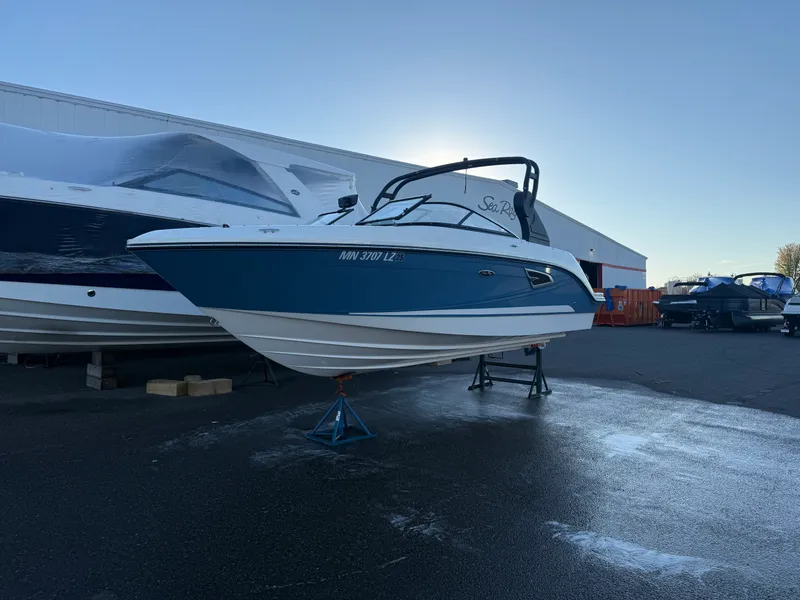 The Image of Sea Ray 230 SLX 2020 - 0