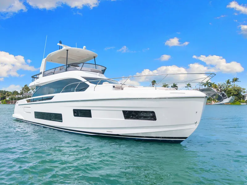 Slide: The Image of Azimut FLY 62 2026 - 13