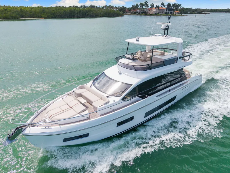 Slide: The Image of Azimut FLY 62 2026 - 20