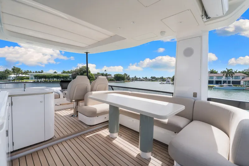 Slide: The Image of Azimut FLY 62 2026 - 53
