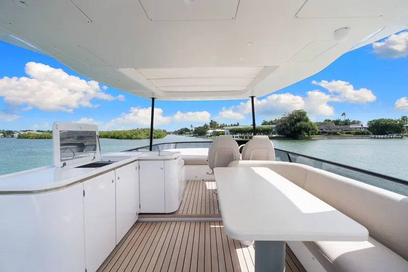 Slide: The Image of Azimut FLY 62 2026 - 54