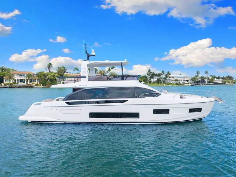 Slide: The Image of Azimut FLY 62 2026 - 6