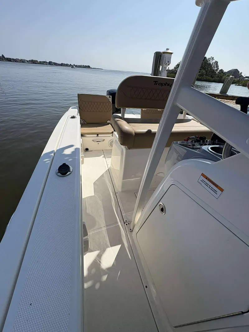 Slide: The Image of Bayliner T20CC 2022 - 6