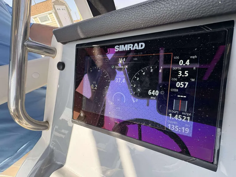 Slide: The Image of Bayliner T20CC 2022 - 12