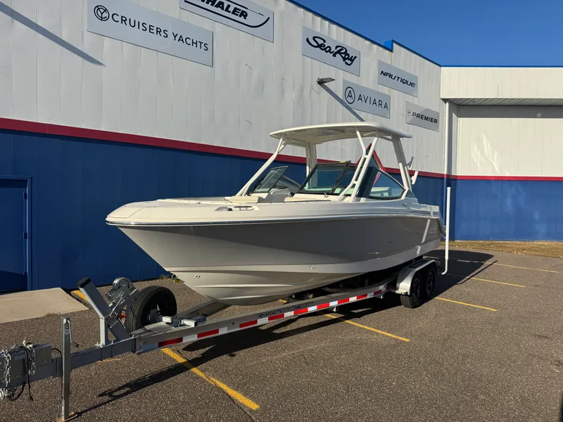 The Image of Boston Whaler 240 Vantage 2025 - 0