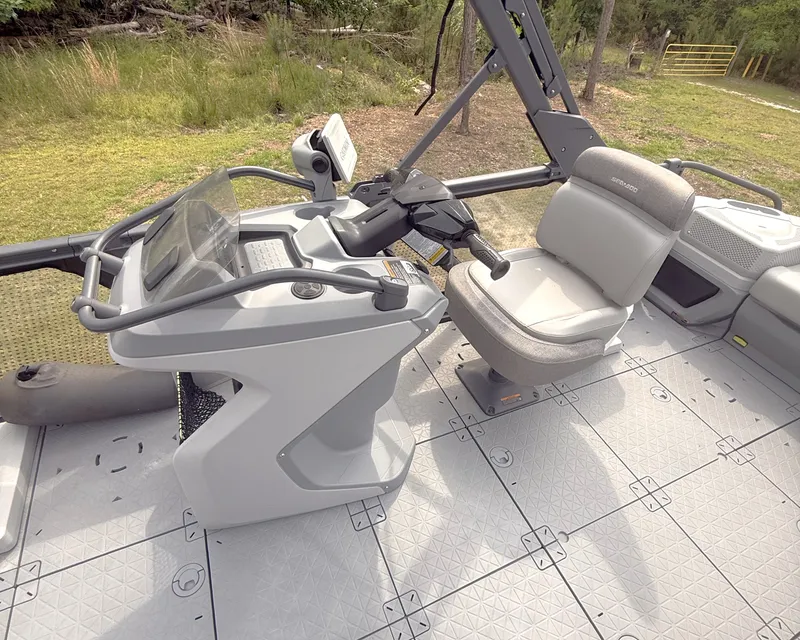 Slide: The Image of Sea-Doo Switch Sport 21' 2022 - 18