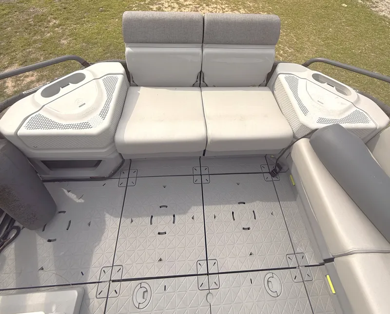 Slide: The Image of Sea-Doo Switch Sport 21' 2022 - 14