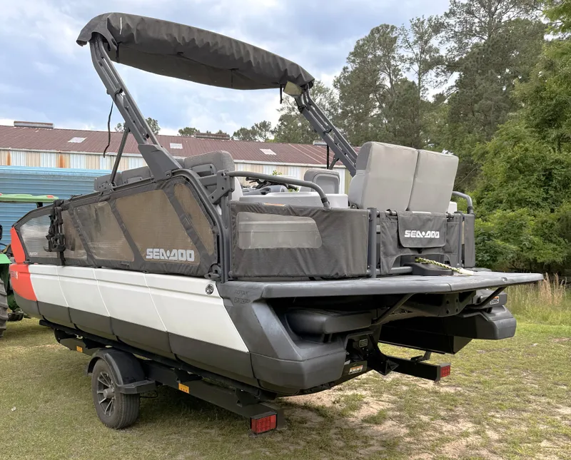 Slide: The Image of Sea-Doo Switch Sport 21' 2022 - 12