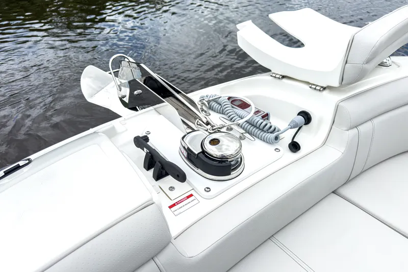 Slide: The Image of Sea Ray SDX 290 Outboard 2026 - 21