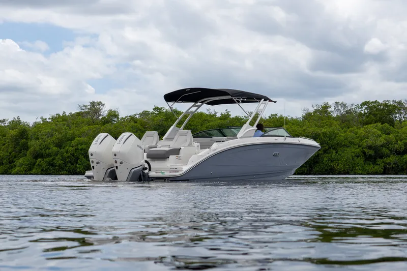 Slide: The Image of Sea Ray SDX 290 Outboard 2026 - 28