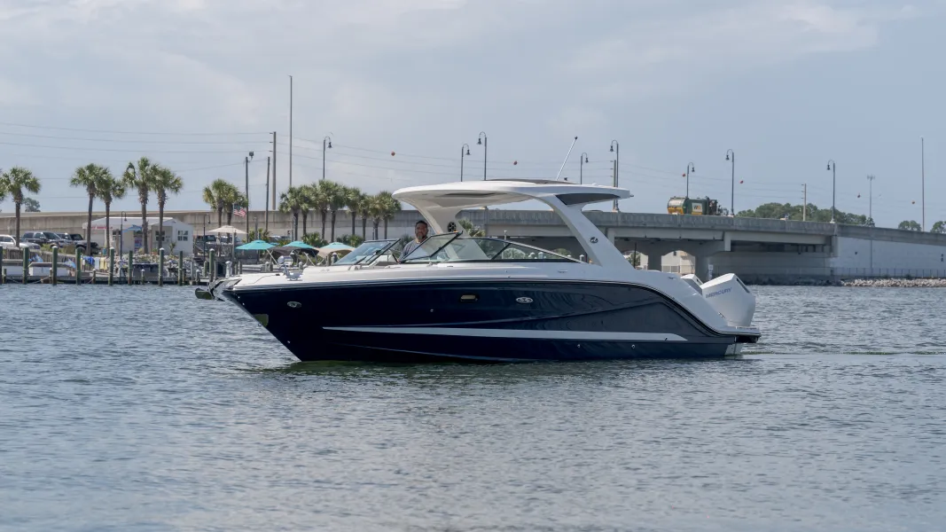 Slide: The Image of Sea Ray SLX 310 Outboard 2026 - 1