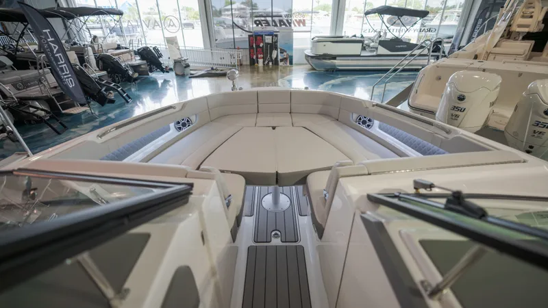 Slide: The Image of Sea Ray SLX 310 Outboard 2026 - 11