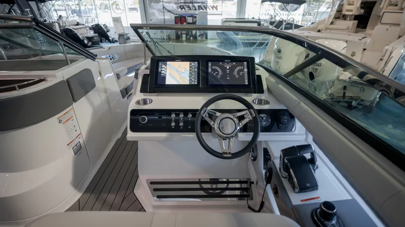 Slide: The Image of Sea Ray SLX 310 Outboard 2026 - 15