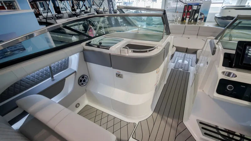 Slide: The Image of Sea Ray SLX 310 Outboard 2026 - 23