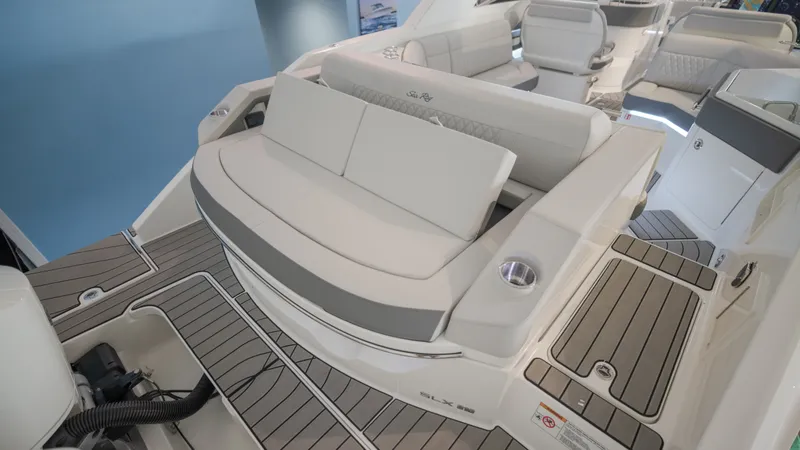 Slide: The Image of Sea Ray SLX 310 Outboard 2026 - 36