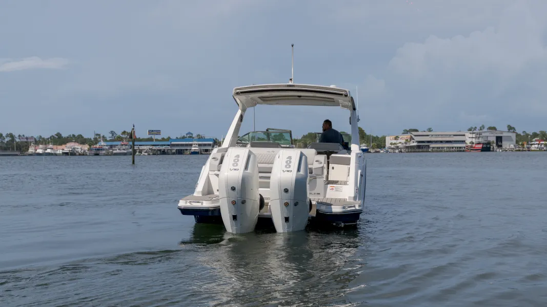 Slide: The Image of Sea Ray SLX 310 Outboard 2026 - 7