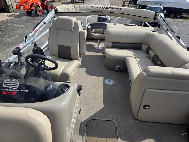 Slide: The Image of Tracker SPORT FISH 22XP3 2023 - 2