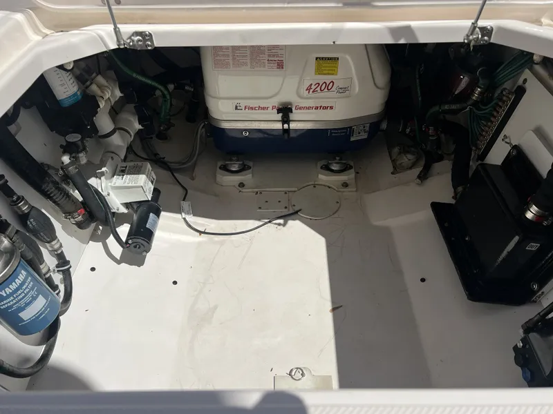 Slide: The Image of Pursuit 325 OS OFFSHORE 2015 - 11