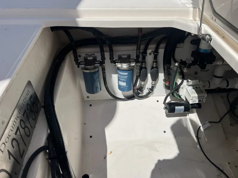 Slide: The Image of Pursuit 325 OS OFFSHORE 2015 - 12