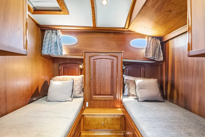 Slide: The Image of Hinckley Yachts TALARIA 55MY 2007 - 32