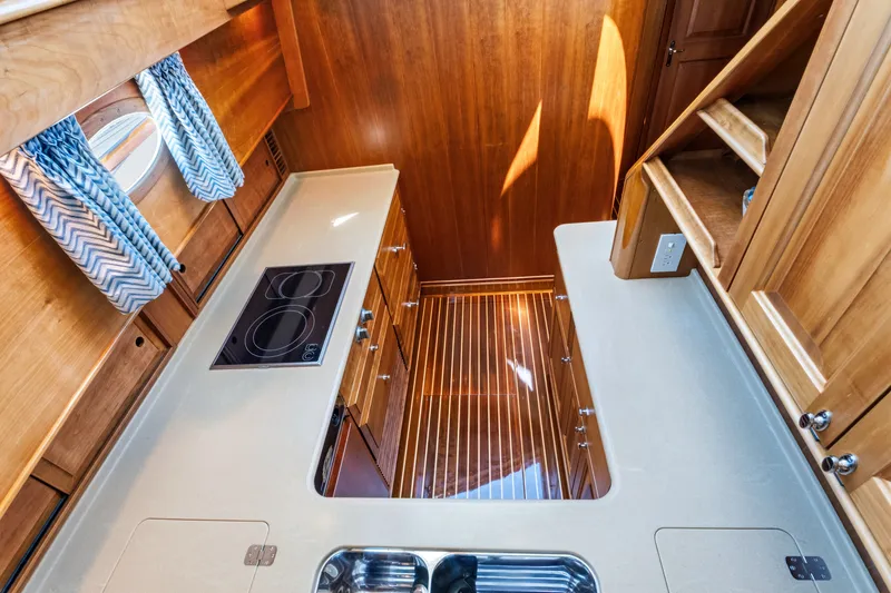 Slide: The Image of Hinckley Yachts TALARIA 55MY 2007 - 39