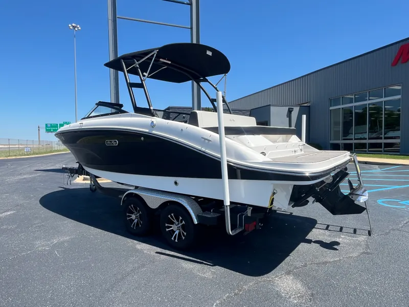 Slide: The Image of Sea Ray 21 SPX 2024 - 3