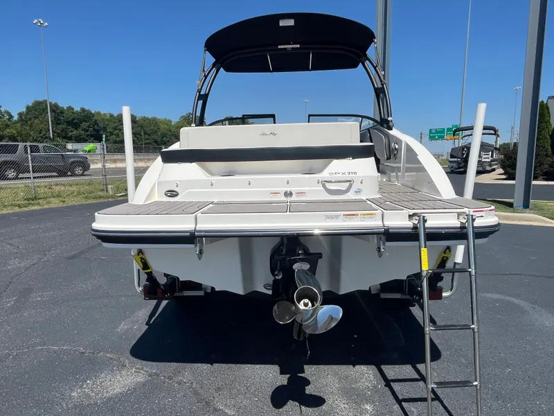 Slide: The Image of Sea Ray 21 SPX 2024 - 4