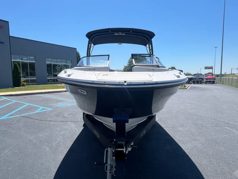 Slide: The Image of Sea Ray 21 SPX 2024 - 8