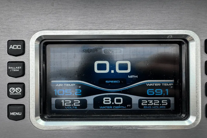 Slide: The Image of Mastercraft XT22 2018 - 21