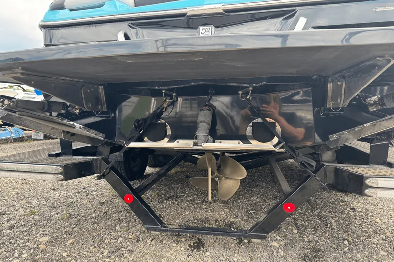 Slide: The Image of Mastercraft XT22 2018 - 42