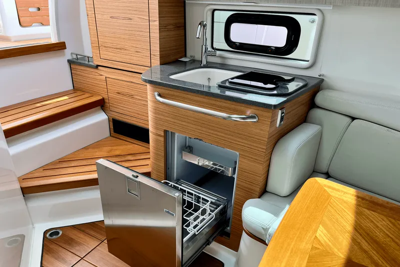 Slide: The Image of Boston Whaler 380 REALM 2022 - 23