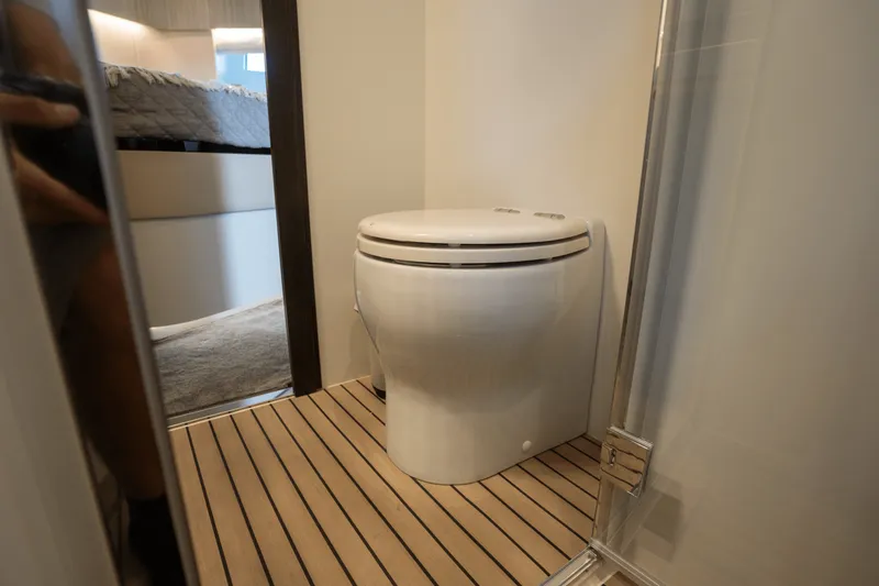 Slide: The Image of Azimut AZ 60-FLY 2019 - 57